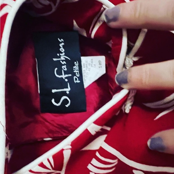 ❤️NWOT DEAD STOCK VINTAGE RED ASIAN DRESSES SIZE: SMALL & M/L - Picture 9 of 10